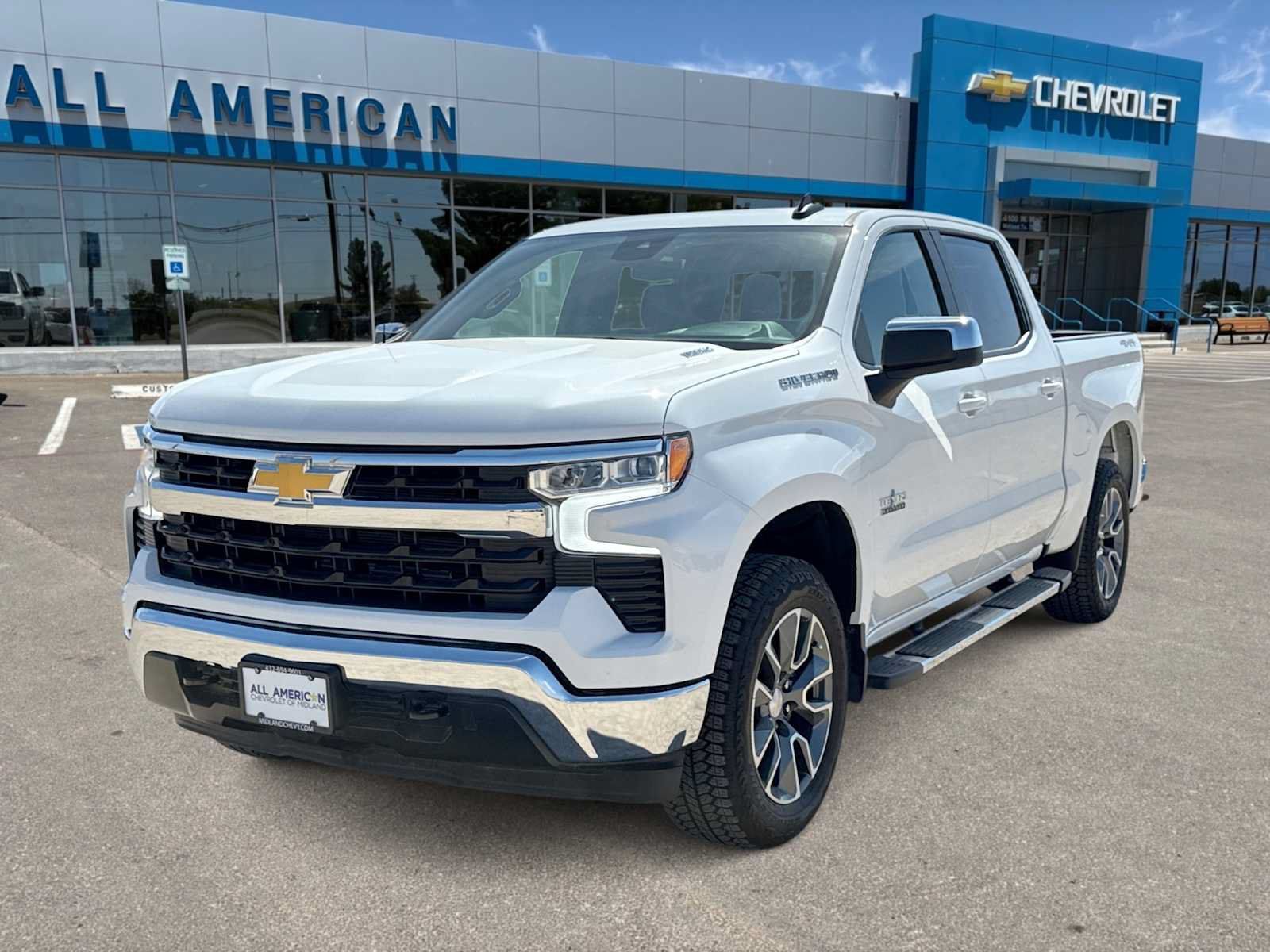 Used 2025 Chevrolet Silverado 1500 LT w/ Texas Edition Plus AWD/4WD image 1