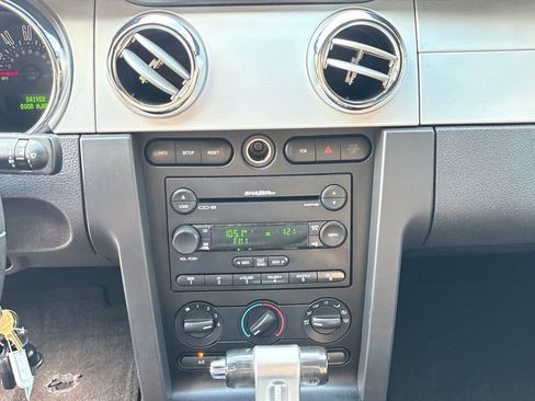 Used 2007 Ford Mustang Premium image 23