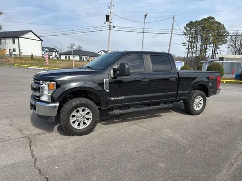 Used 2021 Ford F250 XL w/ STX Appearance Package image 2