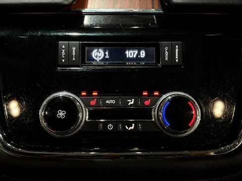 Used 2021 Lincoln Navigator L Reserve image 28