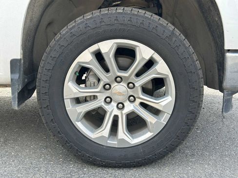 Used 2023 Chevrolet Silverado 1500 LTZ image 9