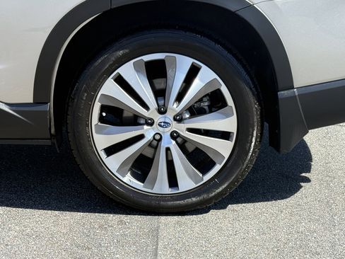 Used 2020 Subaru Ascent Limited w/ Technology Package image 11