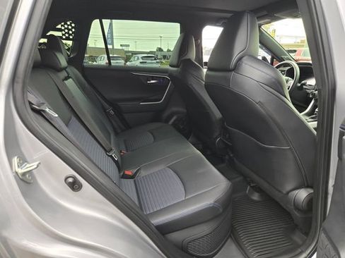 Used 2023 Toyota RAV4 XSE AWD/4WD image 21