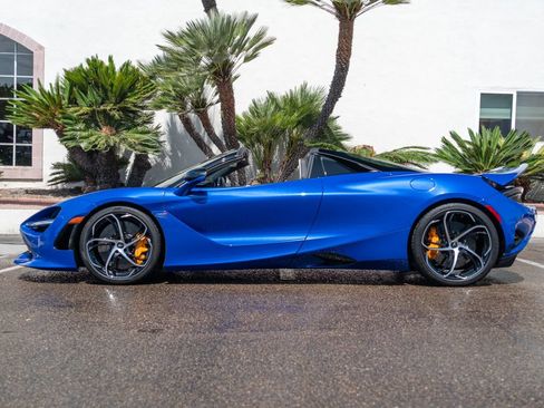 Used 2025 McLaren 750S Spider RWD image 3