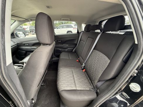 Used 2024 Mitsubishi Outlander Sport AWD image 30