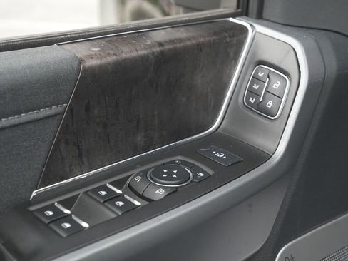 Used 2024 Ford F250 Lariat w/ Lariat Ultimate Package image 36