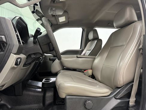 Used 2018 Ford F250 XL w/ Power Equipment Group AWD/4WD image 15