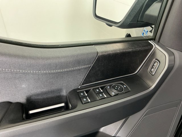 Used 2024 Ford F150 Lightning XLT AWD/4WD image 16