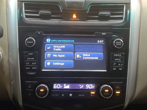 Used 2015 Nissan Altima 2.5 SL w/ Technology Package image 25