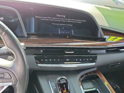 Certified 2022 Cadillac Escalade Premium Luxury w/ Performance Package image 15