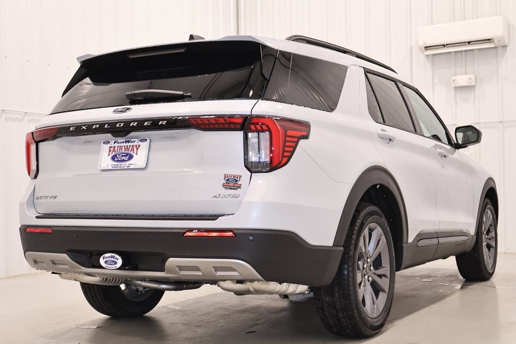 New 2026 Ford Explorer Active w/ Active Comfort Package AWD/4WD image 9