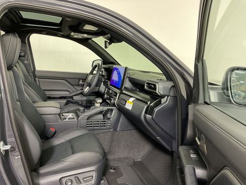 New 2026 Toyota 4Runner Limited AWD/4WD image 22