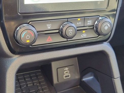 New 2025 Ford Ranger XLT w/ Convenience Package image 17