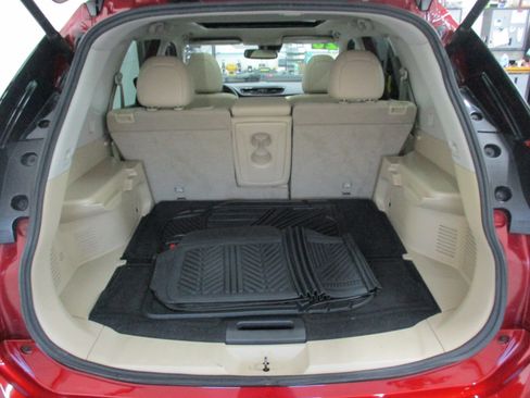 Used 2020 Nissan Rogue SL w/ Premium Package image 16