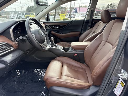 Used 2022 Subaru Outback Touring w/ Popular Package #2 image 16