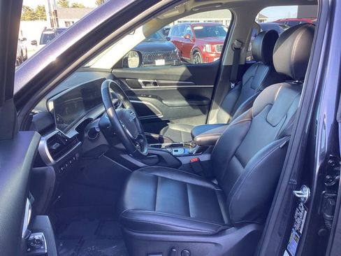 Used 2025 Kia Telluride S FWD image 13