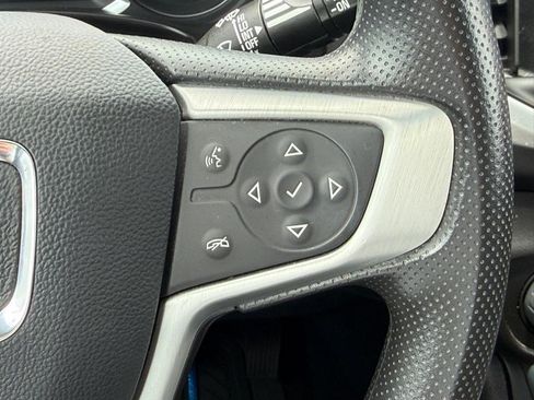 Used 2024 GMC Terrain SLE FWD image 18