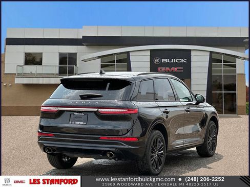 Used 2023 Lincoln Corsair Reserve w/ Jet Appearance Package AWD/4WD image 6