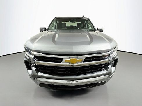 Used 2023 Chevrolet Silverado 1500 LT AWD/4WD image 2