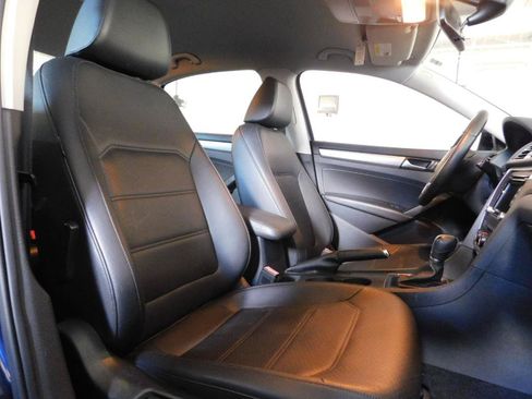 Used 2015 Volkswagen Passat 1.8T Limited Edition FWD image 13