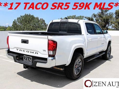 Used 2017 Toyota Tacoma SR5 w/ Tow Package RWD image 8