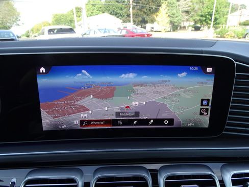 Used 2023 Mercedes-Benz Maybach GLS 600 4MATIC image 27