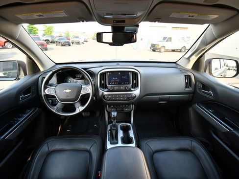 Used 2022 Chevrolet Colorado LT w/ Redline Special Edition AWD/4WD image 3