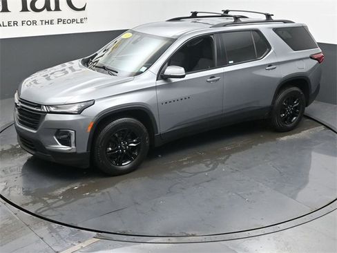 Used 2023 Chevrolet Traverse LT image 44