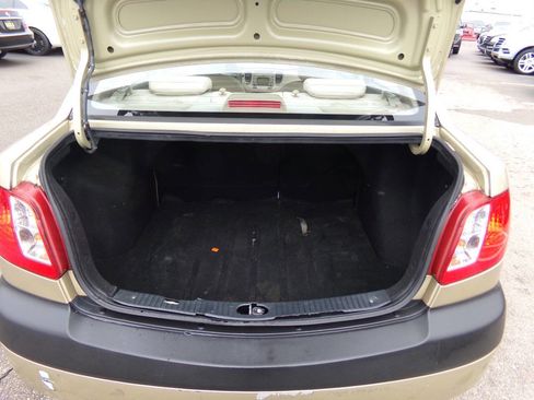 Used 2009 Kia Rio LX w/ PWR Pkg image 39