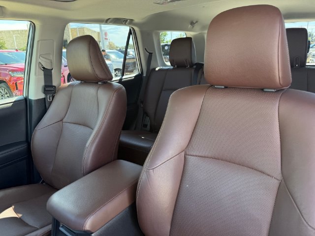 Used 2024 Toyota 4Runner Limited AWD/4WD image 12