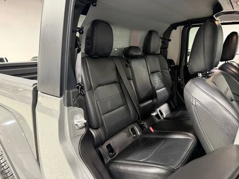 Used 2021 Jeep Gladiator Overland w/ Popular Equipment Package image 55