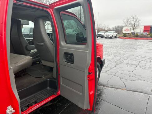 Used 2020 Chevrolet Express 3500 LS RWD image 11