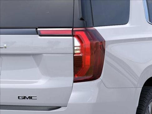 New 2026 GMC Yukon Denali Ultimate AWD/4WD image 11