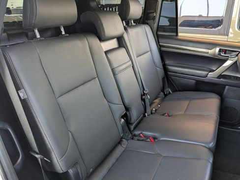 Used 2021 Lexus GX 460 Premium w/ Premium Package AWD/4WD image 22