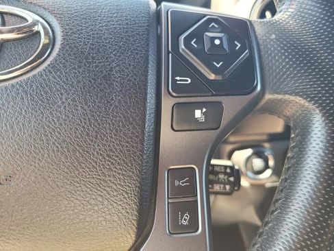 Used 2021 Toyota Tacoma TRD Off-Road AWD/4WD image 27
