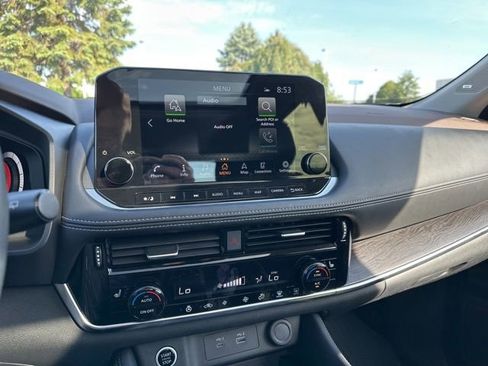 Used 2023 Nissan Rogue Platinum AWD/4WD image 23