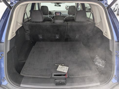 Used 2023 Nissan Rogue SV w/ SV Premium Package image 15