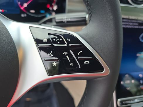 New 2025 Mercedes-Benz C 300 Sedan image 19