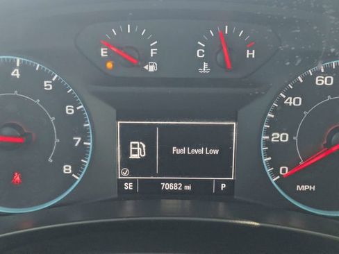 Used 2020 Chevrolet Equinox LS image 29