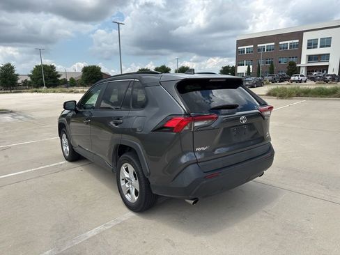 Used 2020 Toyota RAV4 XLE AWD/4WD image 13
