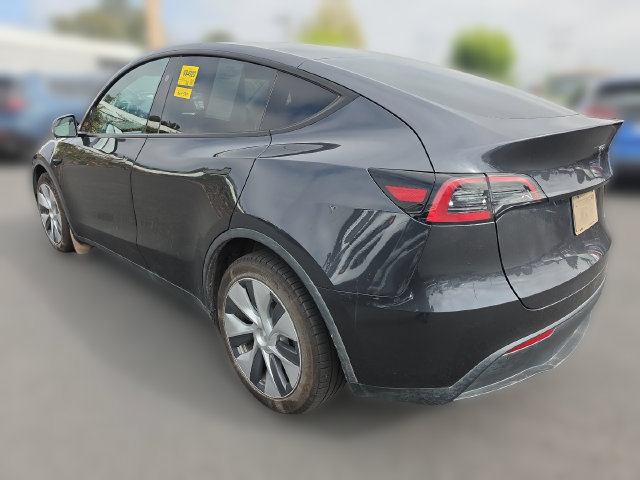 Used 2024 Tesla Model Y Long Range AWD/4WD image 4