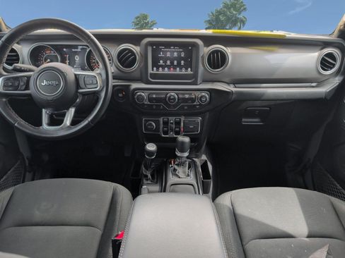 Used 2021 Jeep Wrangler Unlimited Sahara AWD/4WD image 26