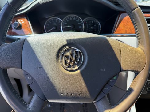 Used 2006 Buick LaCrosse CXL w/ Chrome Appearance Package image 16