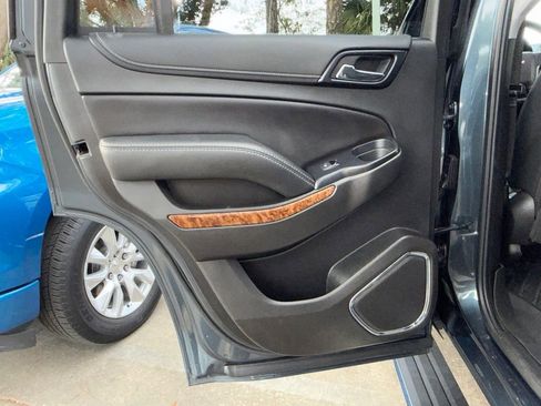 Used 2019 Chevrolet Tahoe Premier RWD image 24