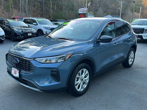 Used 2023 Ford Escape Active image 5