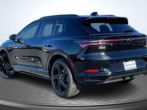 New 2026 Chevrolet Equinox EV RS image 3