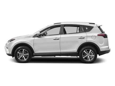 Used 2017 Toyota RAV4 XLE image 1