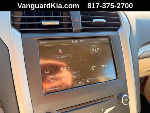 Used 2015 Ford Fusion SE image 18