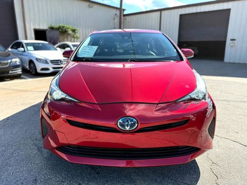 Used 2017 Toyota Prius Two image 9