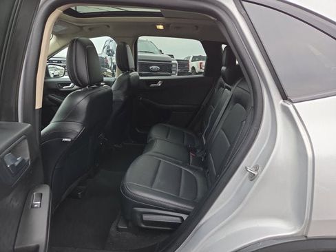 Used 2020 Ford Escape SE Sport image 12